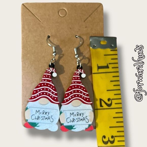 Christmas Gnome Dangle Earrings – Festive Holiday Jewelry - Picture 8 of 9